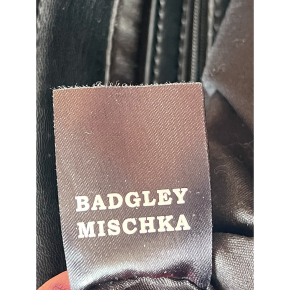 Badgley Mischka Purse Shoulder Bag Black Quilted Gold Chain Pockets - Picture 2 of 9